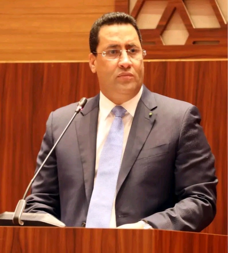 الوزير الأول يدافع عن رفع أسعار المحروقات ويؤكد توجيه الدعم للفئات الأقل دخلا