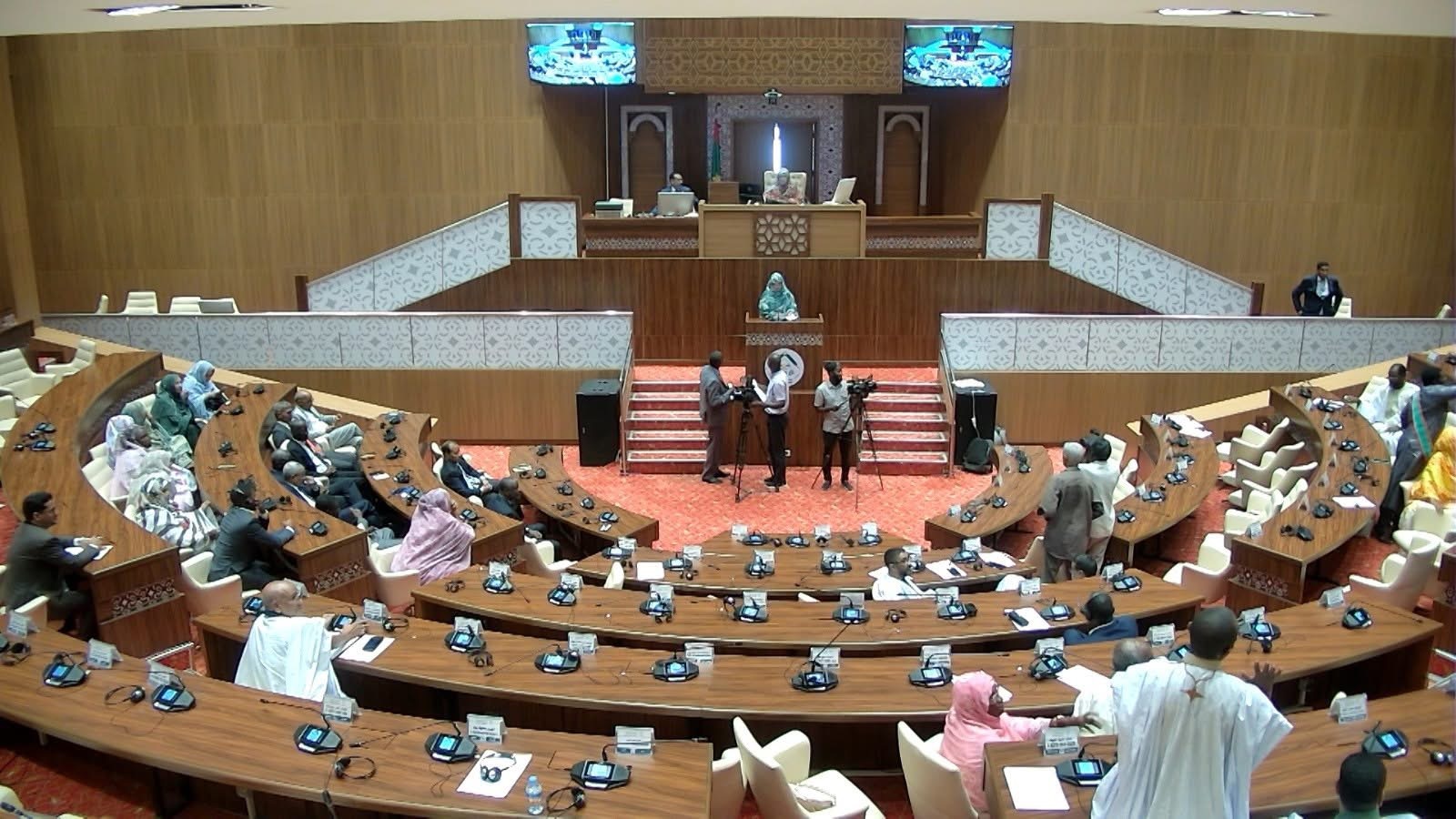 تأجيل جلستي مساءلة وزيري الطاقة والنقل في الجمعية الوطنية إلى 23 يوليو