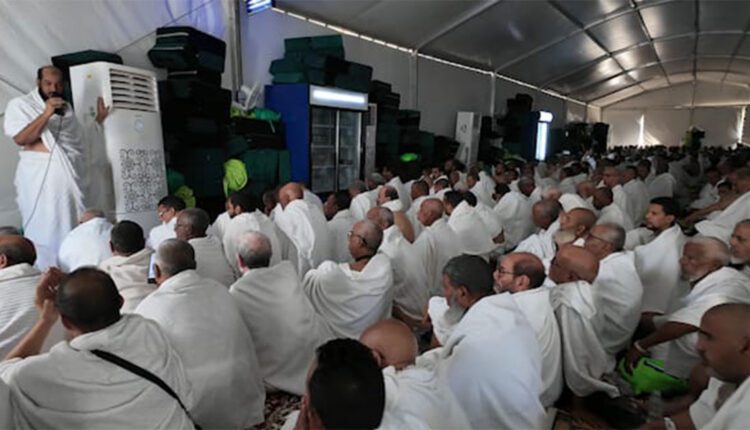 الحجاج الموريتانيو يقفون بعرفات لأداء الركن الأعظم من الحج