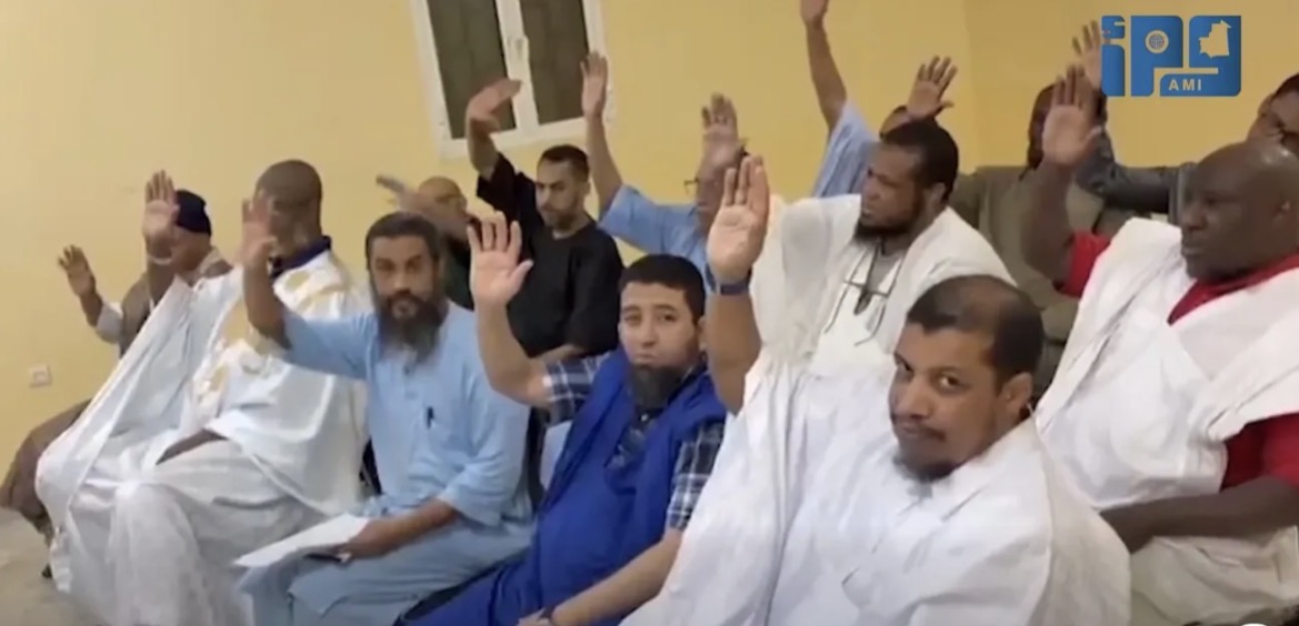 14 من السجناء السلفيين يجددون توبتهم ويؤكدون التزامهم بأمن البلاد