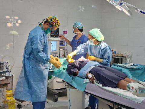 نجاح 30 عملية جراحية ضمن خدمات البعثة الطبية الإسبانية المجانية في نواذيبو