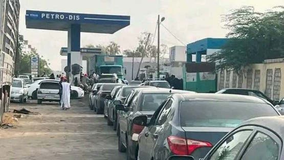 وزارة الطاقة: أزمة البنزين مؤقتة والتموين يتحسن بعد وصول شحنة بديلة